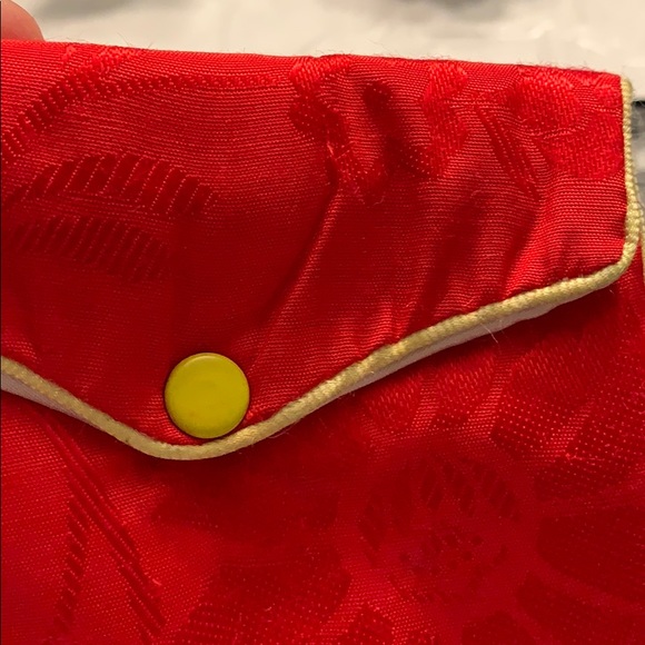 Vintage keepsake or jewelry pouch - Picture 10 of 11